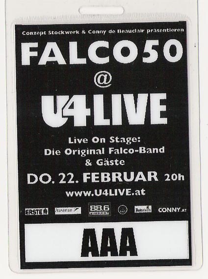 birgit_falco_backstage1.jpg (62878 Byte)